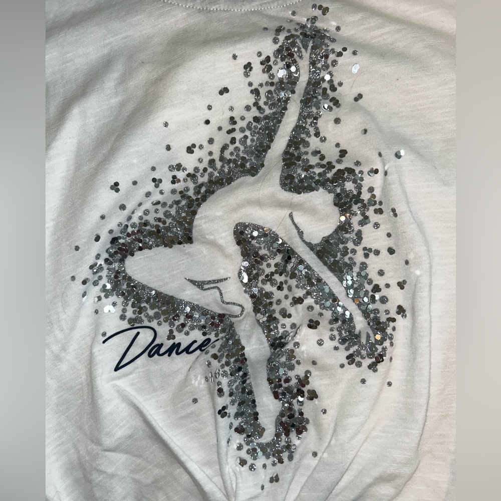 Justice DANCE shirt never worn!
